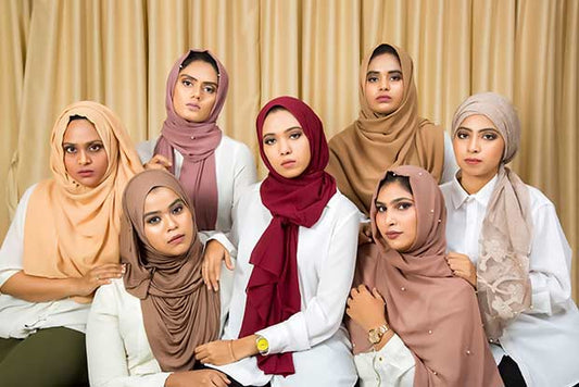  Abaya Fashion and Modest